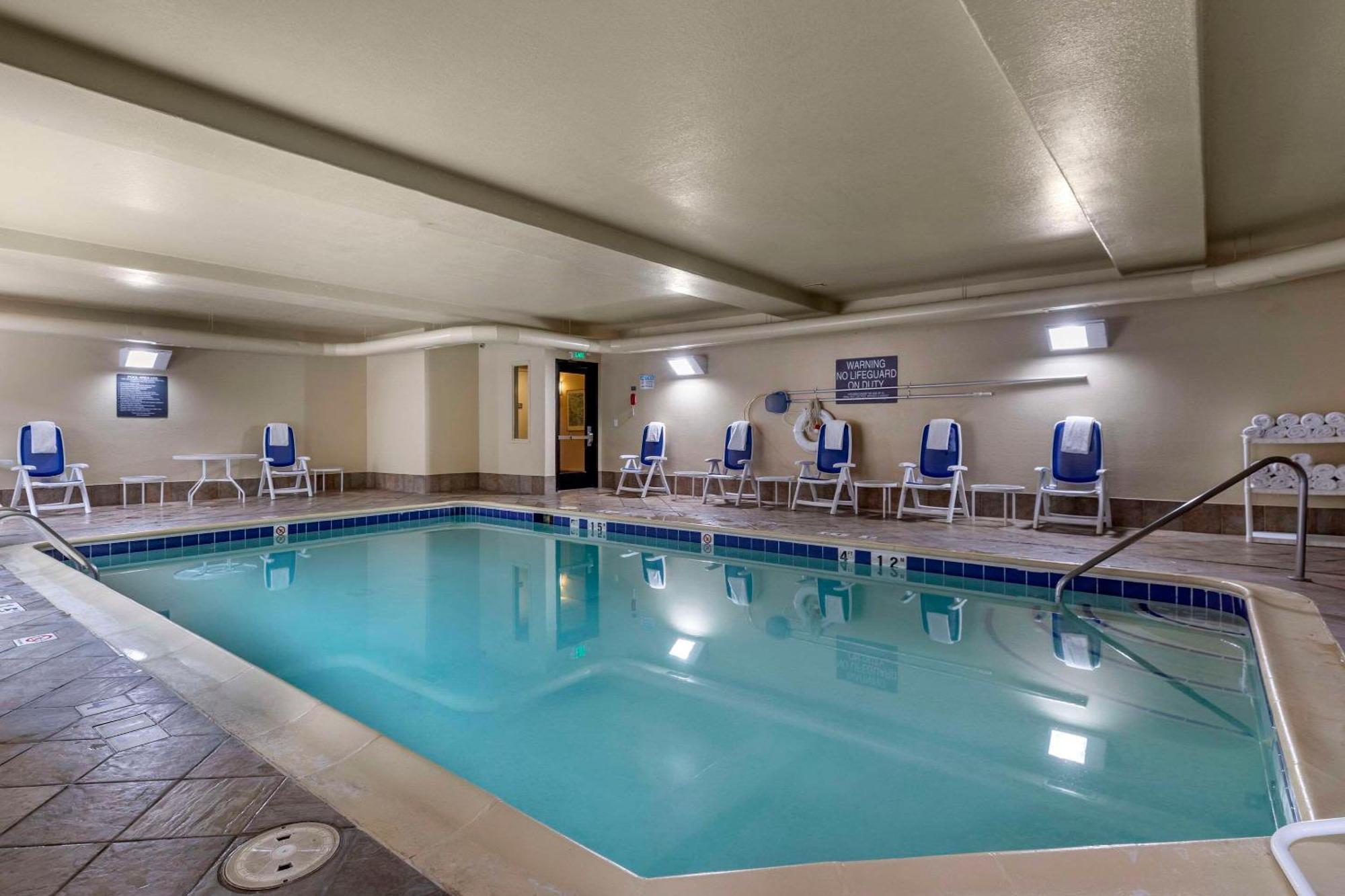 Comfort Suites Golden West On Evergreen Parkway Kültér fotó